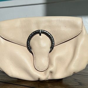 Gaya nude leather clutch
